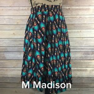 Madison full skirt with pockets, Medium